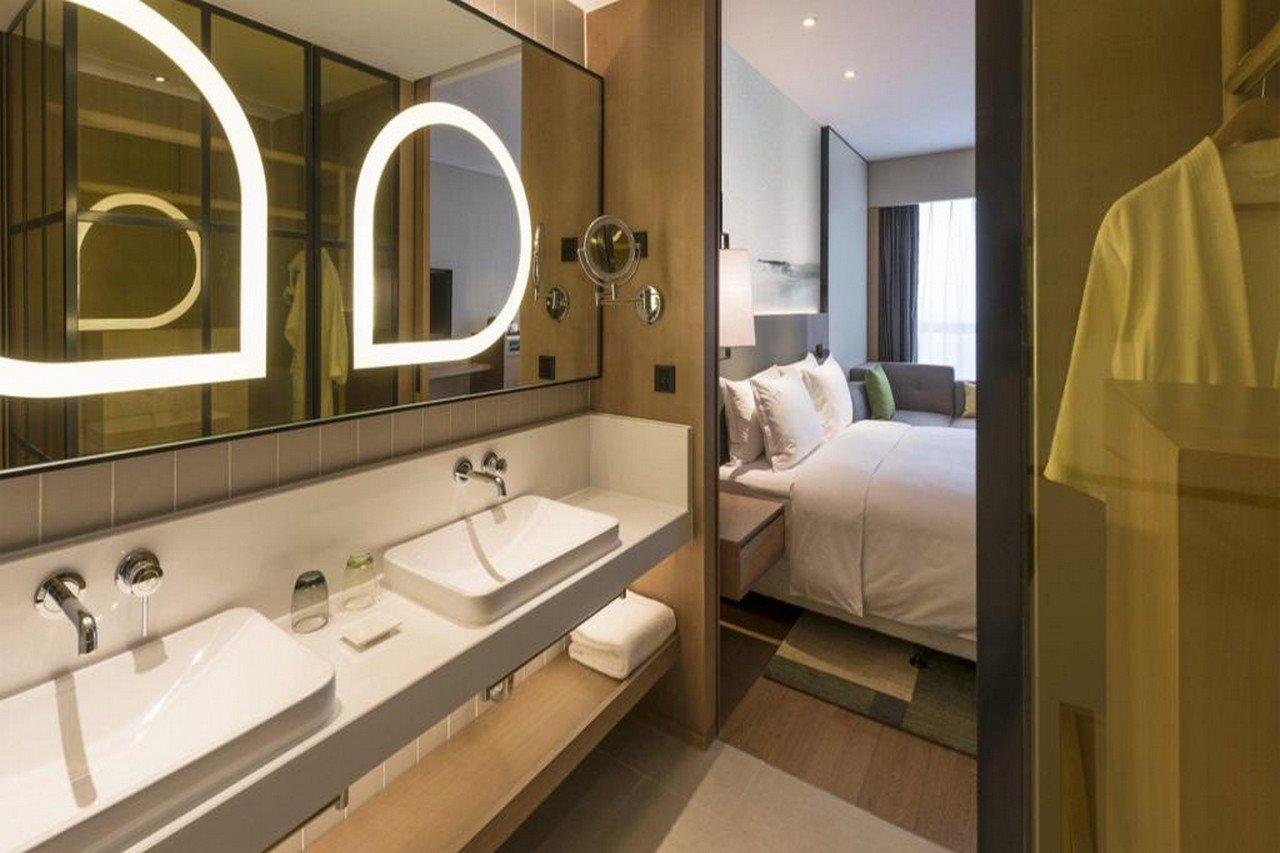 Holiday Inn & Suites Tianjin Downtown By Ihg,Tianjin Drum Tower,Joycity Shopping Mall,Tianjin Ancient Cultural Street,Haihe River,The Porcelain House,Convenient Access To Tianjin Binhai International Airport 외부 사진