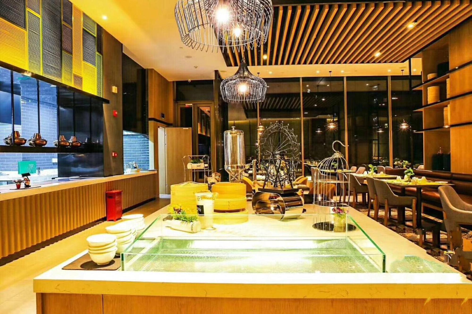 Holiday Inn & Suites Tianjin Downtown By Ihg,Tianjin Drum Tower,Joycity Shopping Mall,Tianjin Ancient Cultural Street,Haihe River,The Porcelain House,Convenient Access To Tianjin Binhai International Airport 외부 사진